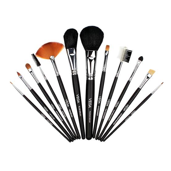 Makeup Brushes & Tools