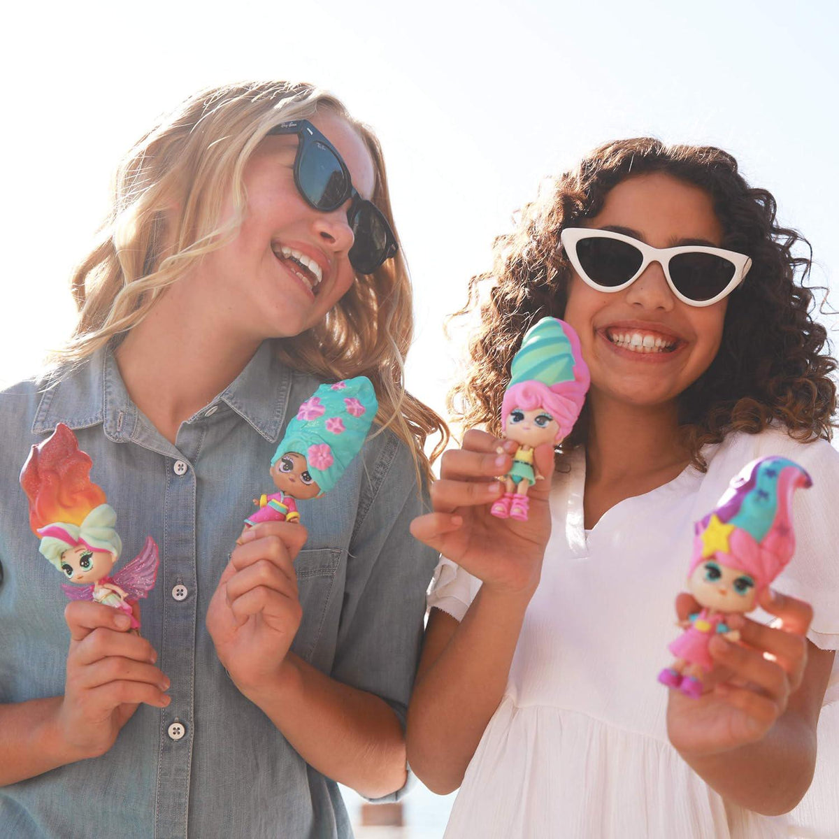 Blume Fun In The Sun Dolls 10 Surprises!, Assorted,