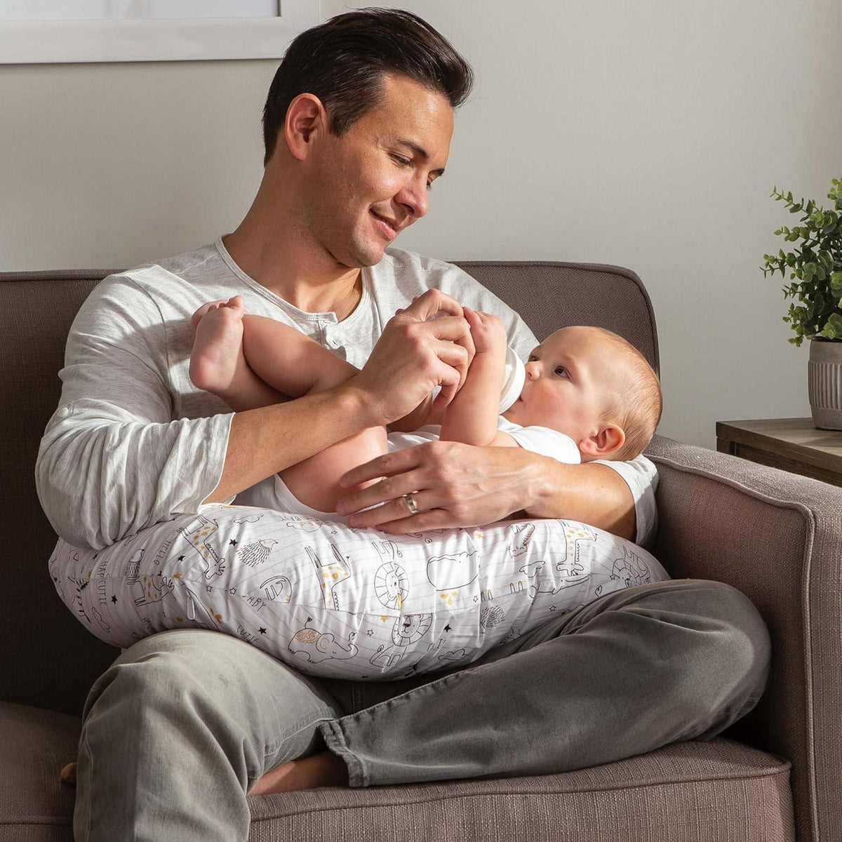 Boppy Original Nursing Pillow, White And Gold Notebook, Ergonomic Nursing Essentials For Bottle And Breastfeeding, Firm Fiber Fill, With Removable Pillow Cover, Machine Washable,769662227032