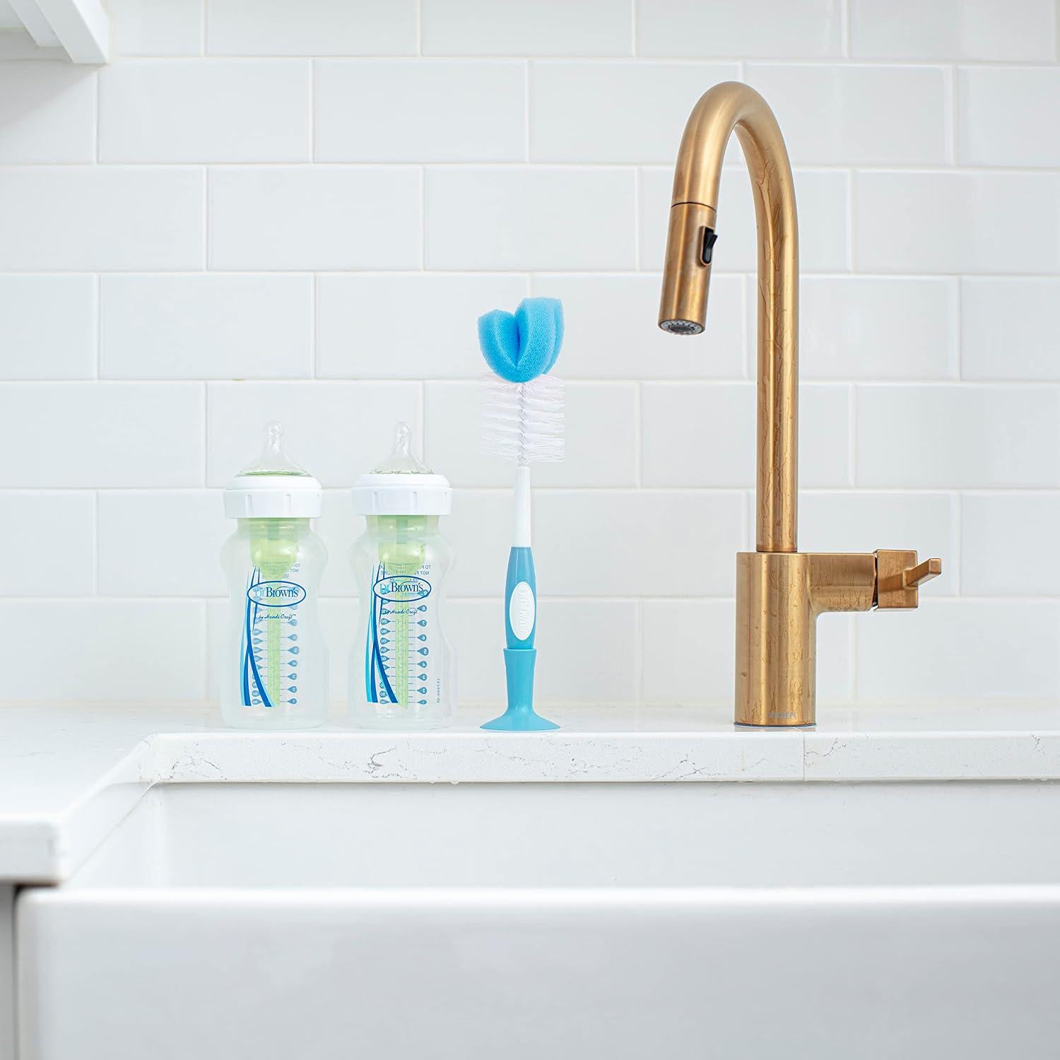 Dr. Brown's Reusable Sponge Baby Bottle Cleaning Brush With Suction Cup Stand, Scrubber And Nipple Cleaner, Blue 1-Pack,072239007006