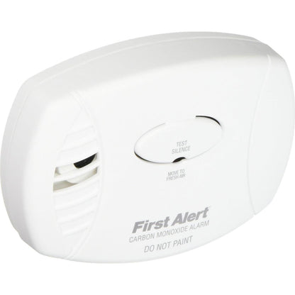 FIRST ALERT Carbon Monoxide Detector, No Outlet Required, Battery Operated, CO400, White, 2 Count (Pack Of 1),029054003720