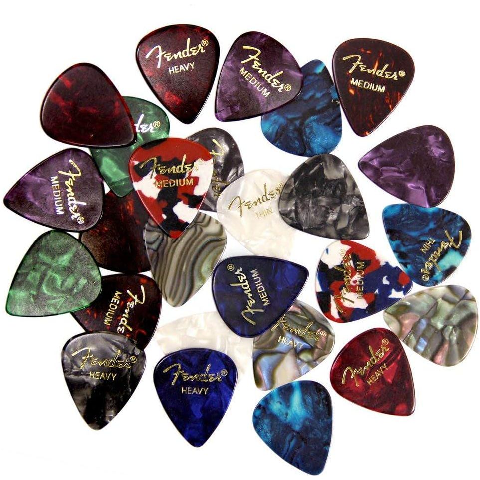 Fender Premium Picks Sampler - 24 Pack Includes Thin, Medium And Heavy Gauges,