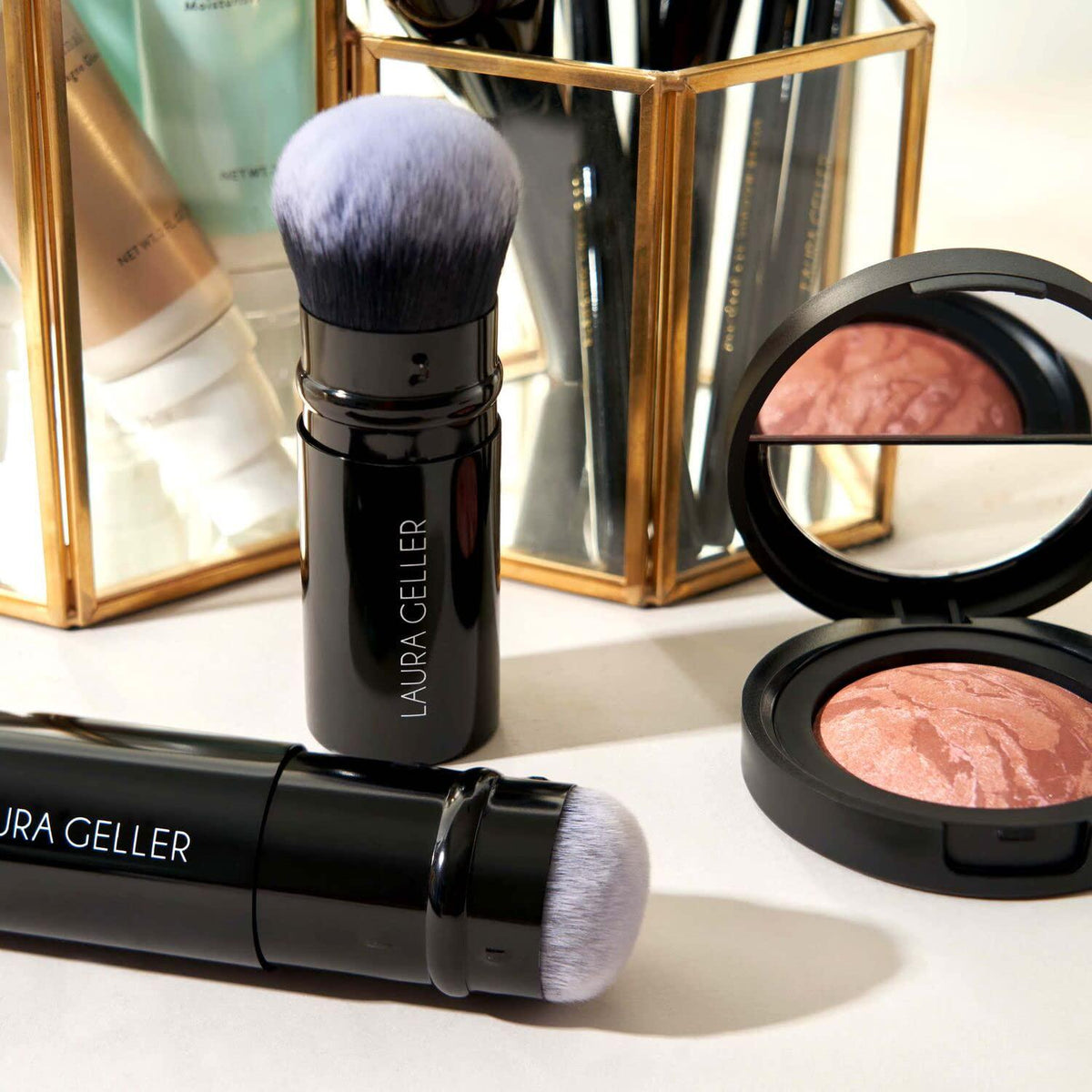 LAURA GELLER NEW YORK LAURA GELLER NEW YORK Retractable Airbrush Kabuki Brush For All Face Makeup And Foundation For Liquid, Cream And Powder Face Makeup With Aluminum Handle