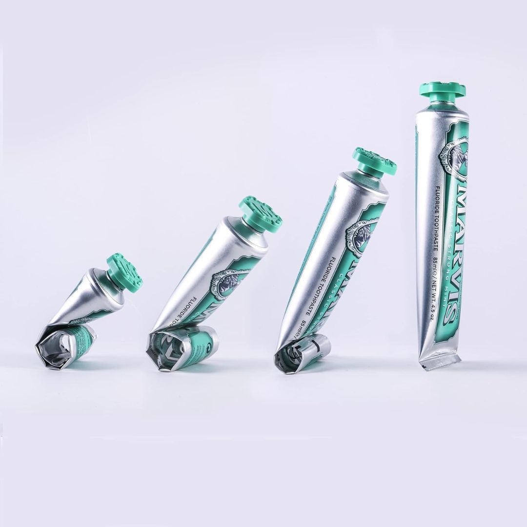Marvis Classic Strong Mint Toothpaste,8004395111305