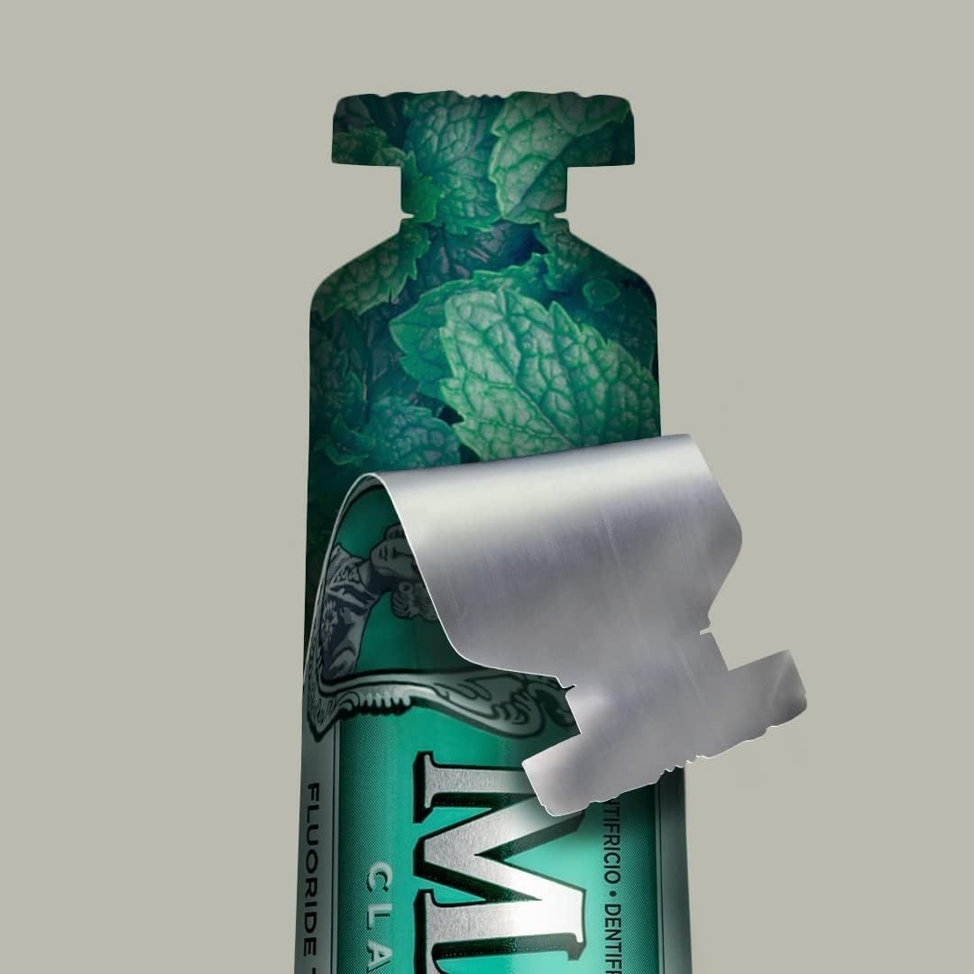 Marvis Classic Strong Mint Toothpaste,8004395111305