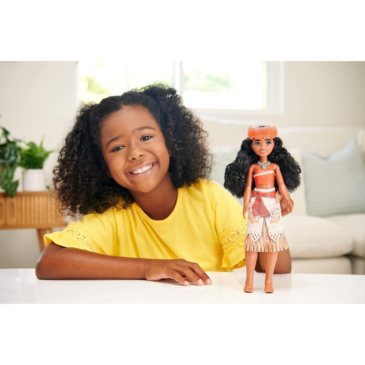 Mattel Disney Princess Toys, Moana Fashion Doll, Sparkling Look With Hair Accessory, Inspired By The Movie,