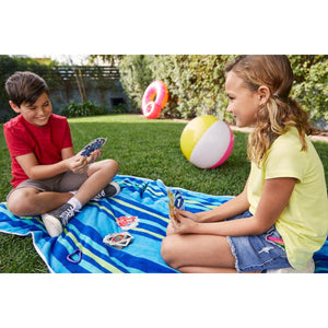 Mattel UNO Splash Card Game Water Resistant Plastic Cards Outdoor Travel Family Game Night Fun
