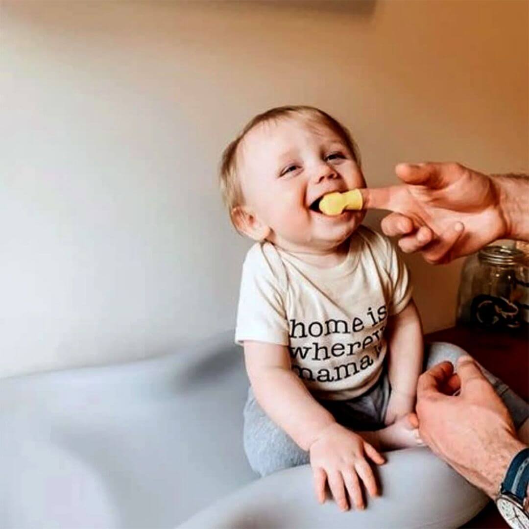 Frida Baby Smile Frida Finger Toothbrush For 3+ Months,851877006233