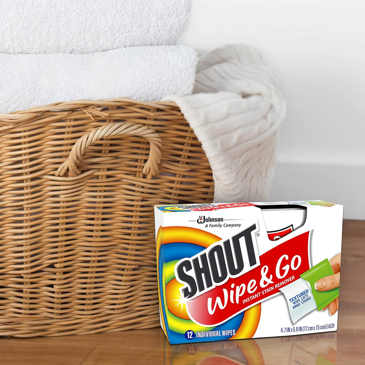 Shout Wipes, Wipe And Go Instant Stain Remover, Laundry Stain And Spot Remover For On-the-Go, 4 Wipes (Pack Of 1),