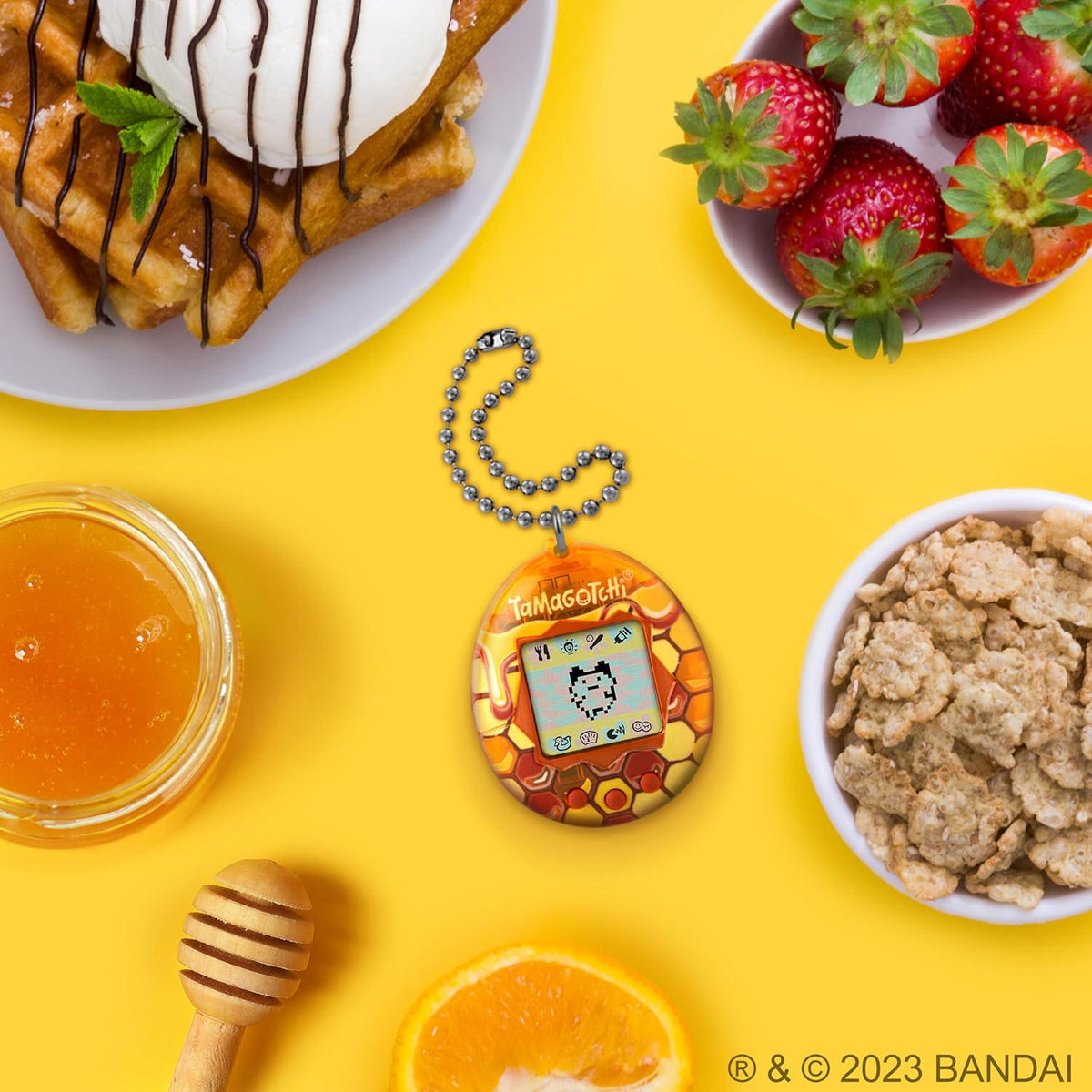 Tamagotchi Original - Pure Honey,045557429775