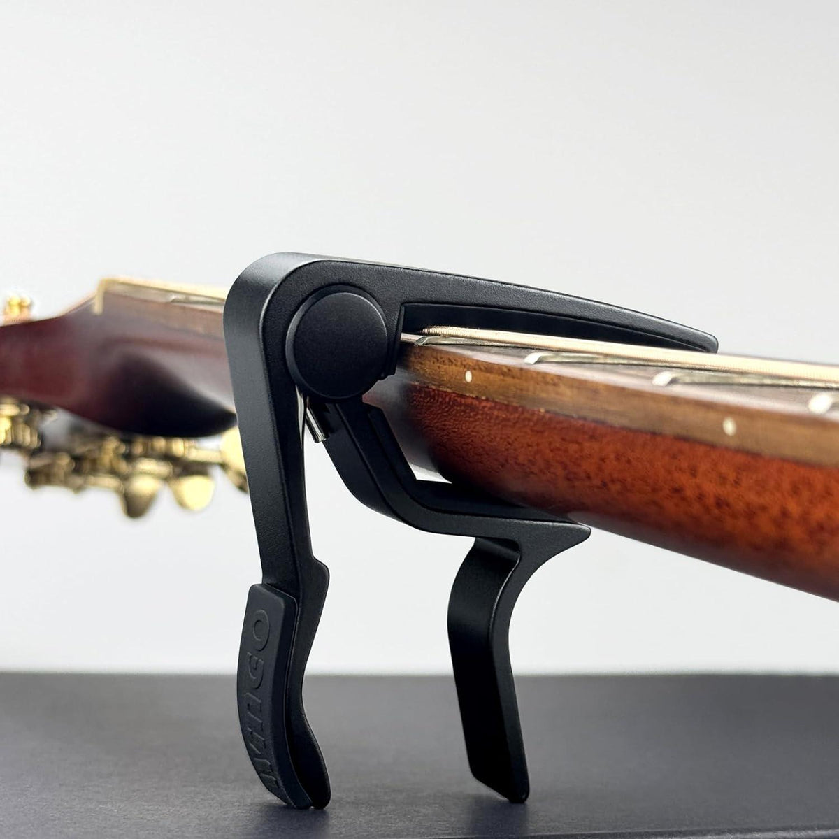 WINGO Guitar Capo For Acoustic And Electric Guitars With 5 Picks For Free, Black.,