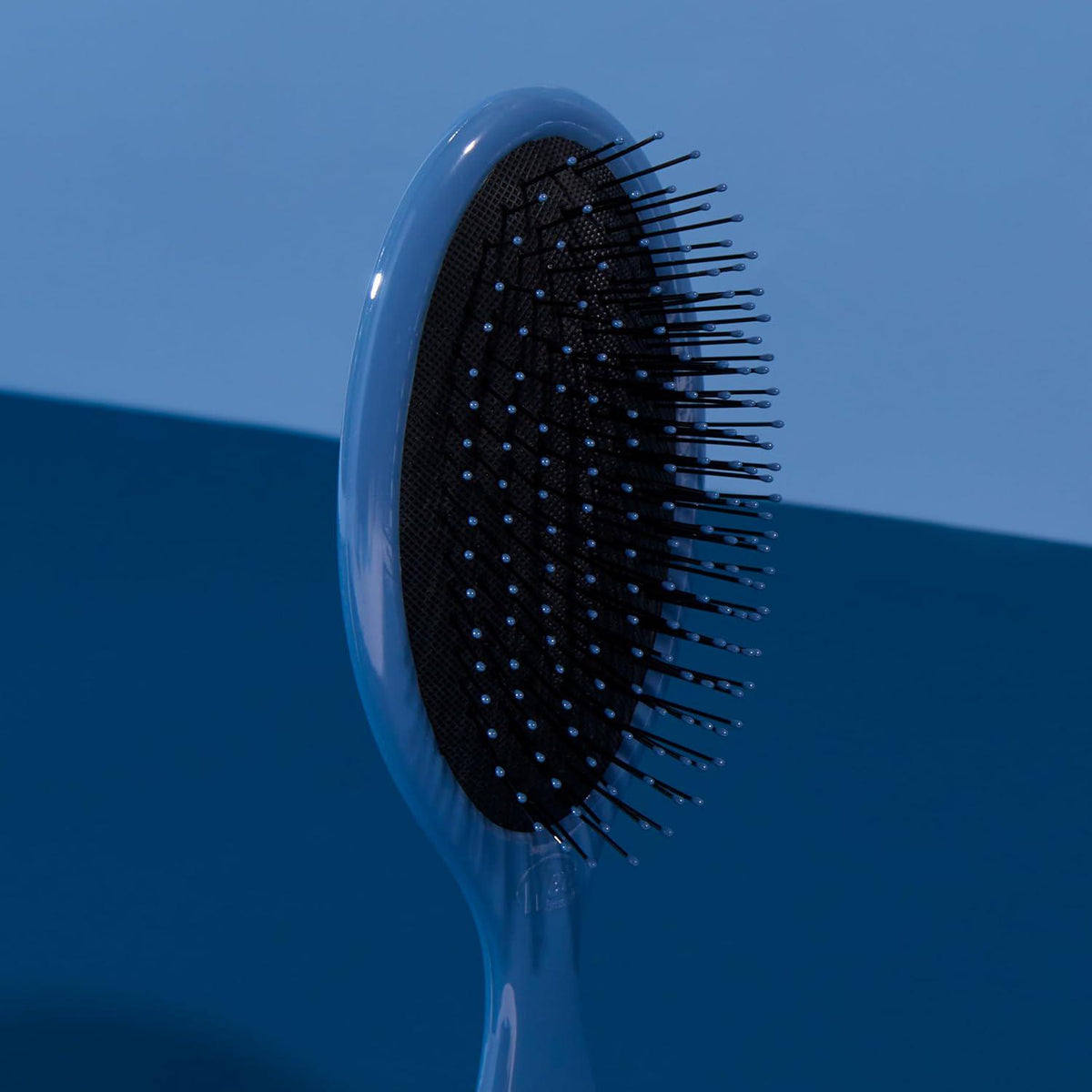 Wet Brush Original Detangler Hair Brush, Elemental Blue - Ultra-Soft IntelliFlex Bristles - Detangling Brush Glides Through Tangles For All Hair Types (Wet Dry And Damaged) - Women And Men,